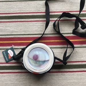 Hi-Di-Hi winking holographic eye blink bag